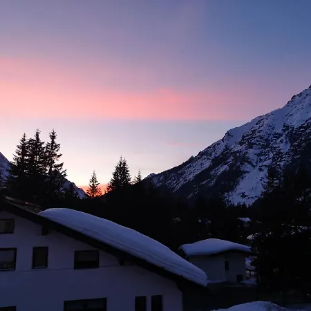 Schickster Mountain *