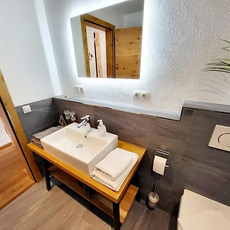 Schickster Mountain Apartment Unterweidach