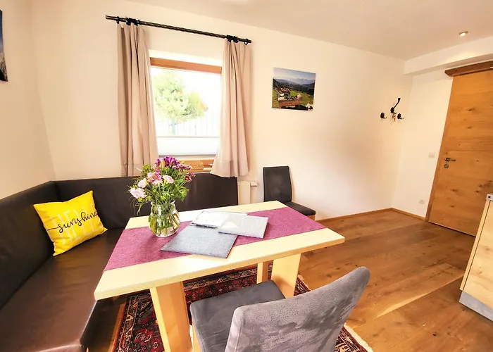 Schickster Mountain *