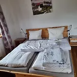 Schickster Mountain Apartamento Unterweidach
