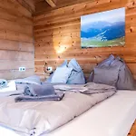 Schickster Mountain Apartamento Unterweidach