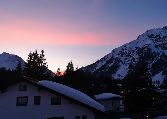 Schickster Mountain *