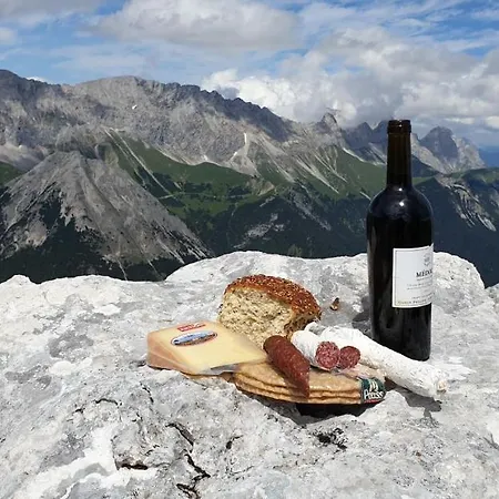 Schickster Mountain