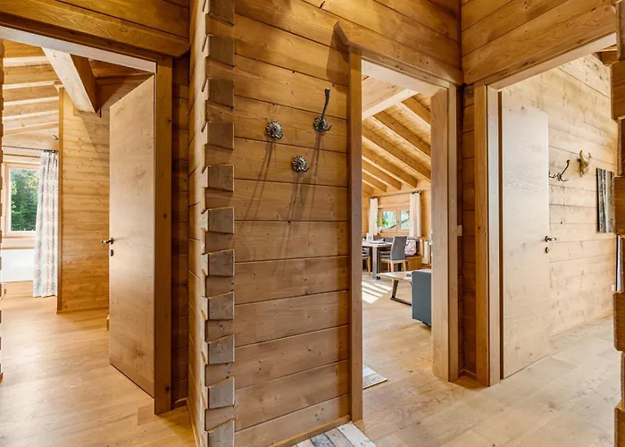 Schickster Mountain *